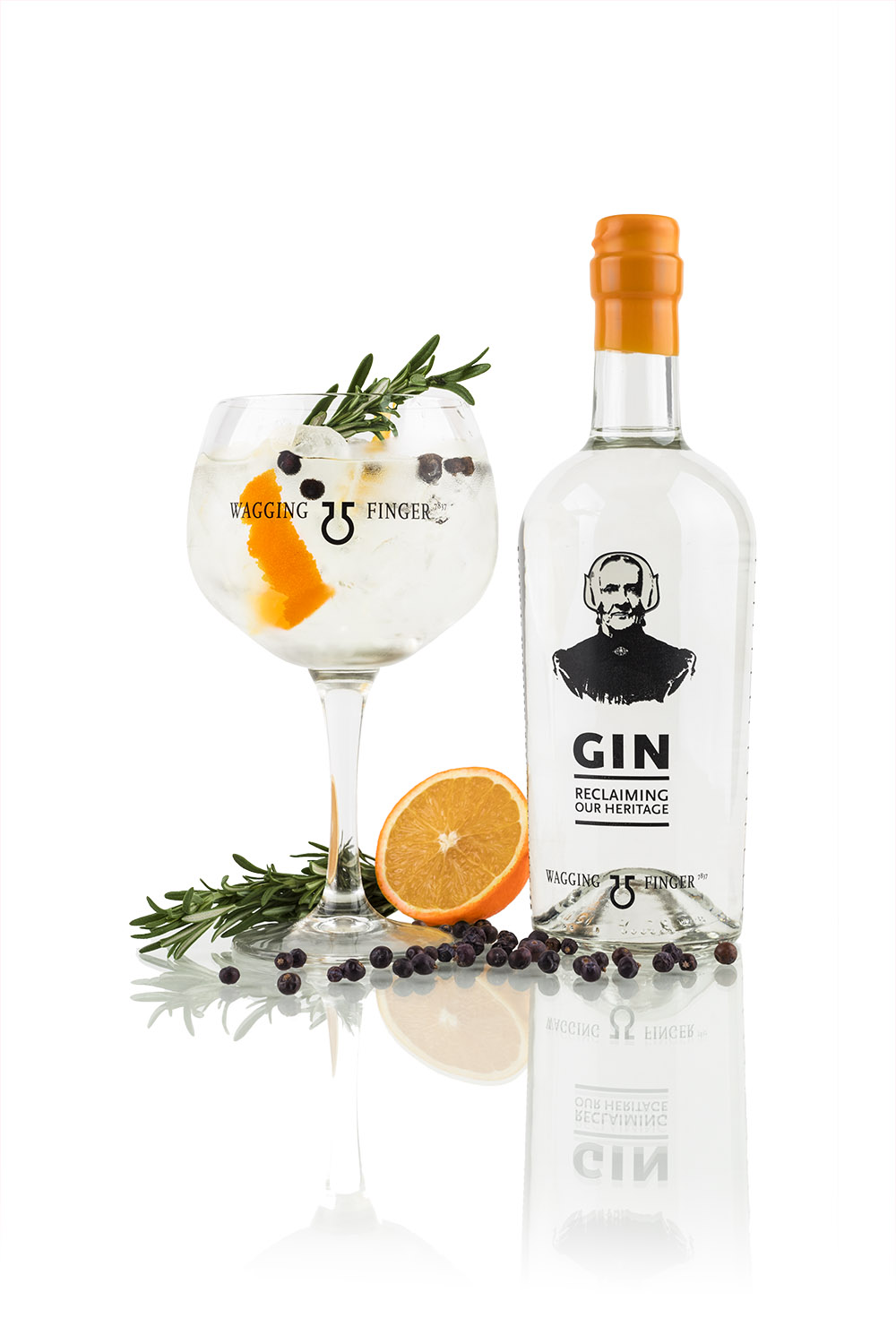 DE Wagging Finger Gin is er…